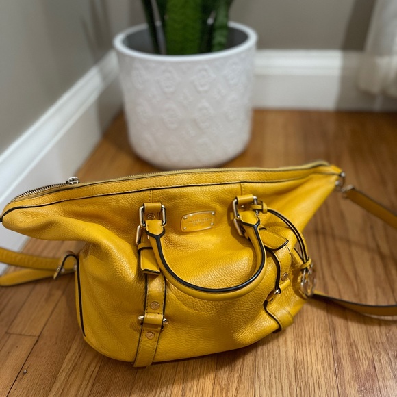 Michael Kors Handbag / Shoulder Strap bag - Picture 2 of 5